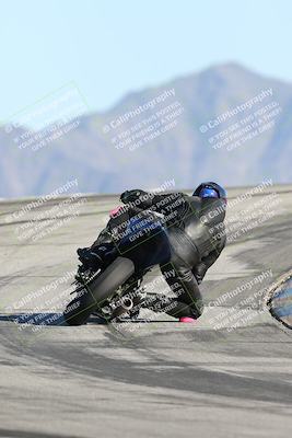 media/Jan-10-2026-Race Pace (Sat) [[3e4fee349c]]/2-Verified/Session 4 (Turn 12 Backside)/